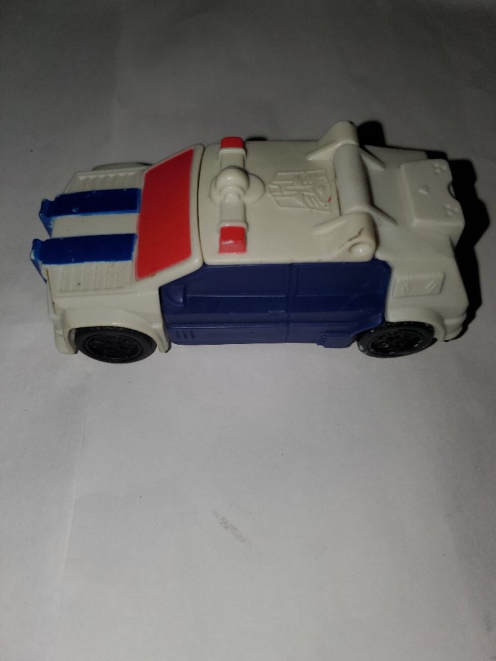 USED BURGER KING TRANSFORMERS CYBERTRON RED ALERT TOY